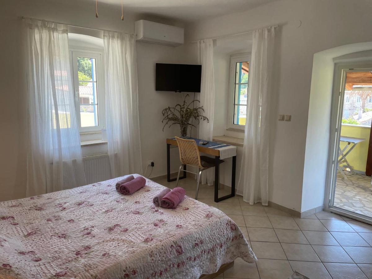 Pjacal Hotel Veli Lošinj Kültér fotó